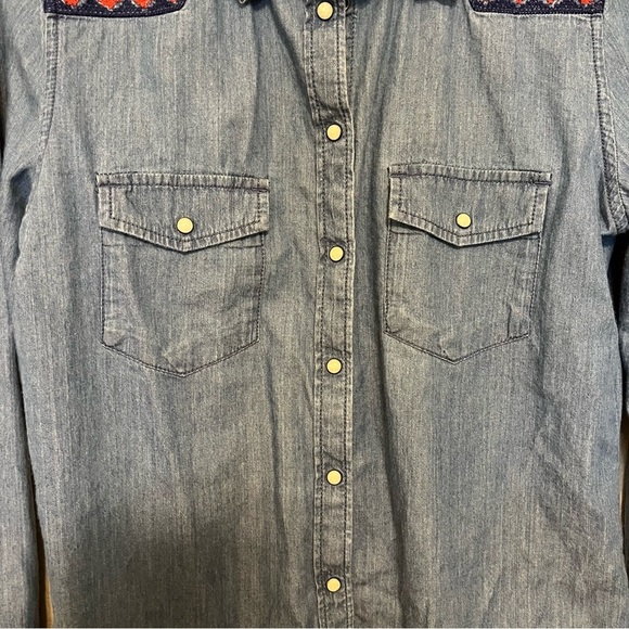 Divided H&M Western Embroidered Denim Pearl Snap Long Sleeve Shirt Size 6 - Picture 6 of 11